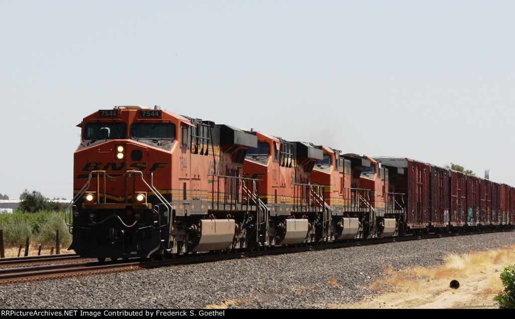 BNSF 7544